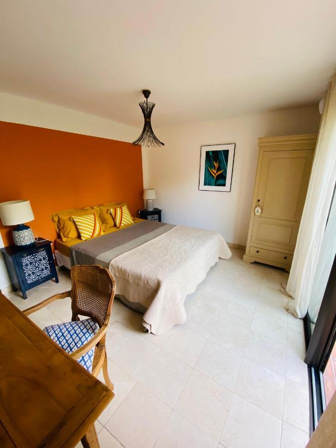 Chambre D Hote Entre Cigale Et Pagnol Apartment Peypin Bagian luar foto
